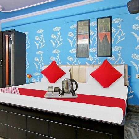 Flagship Hotel Decent Stay Near Pvr Vikaspuri Delhi New Delhi Extérieur photo
