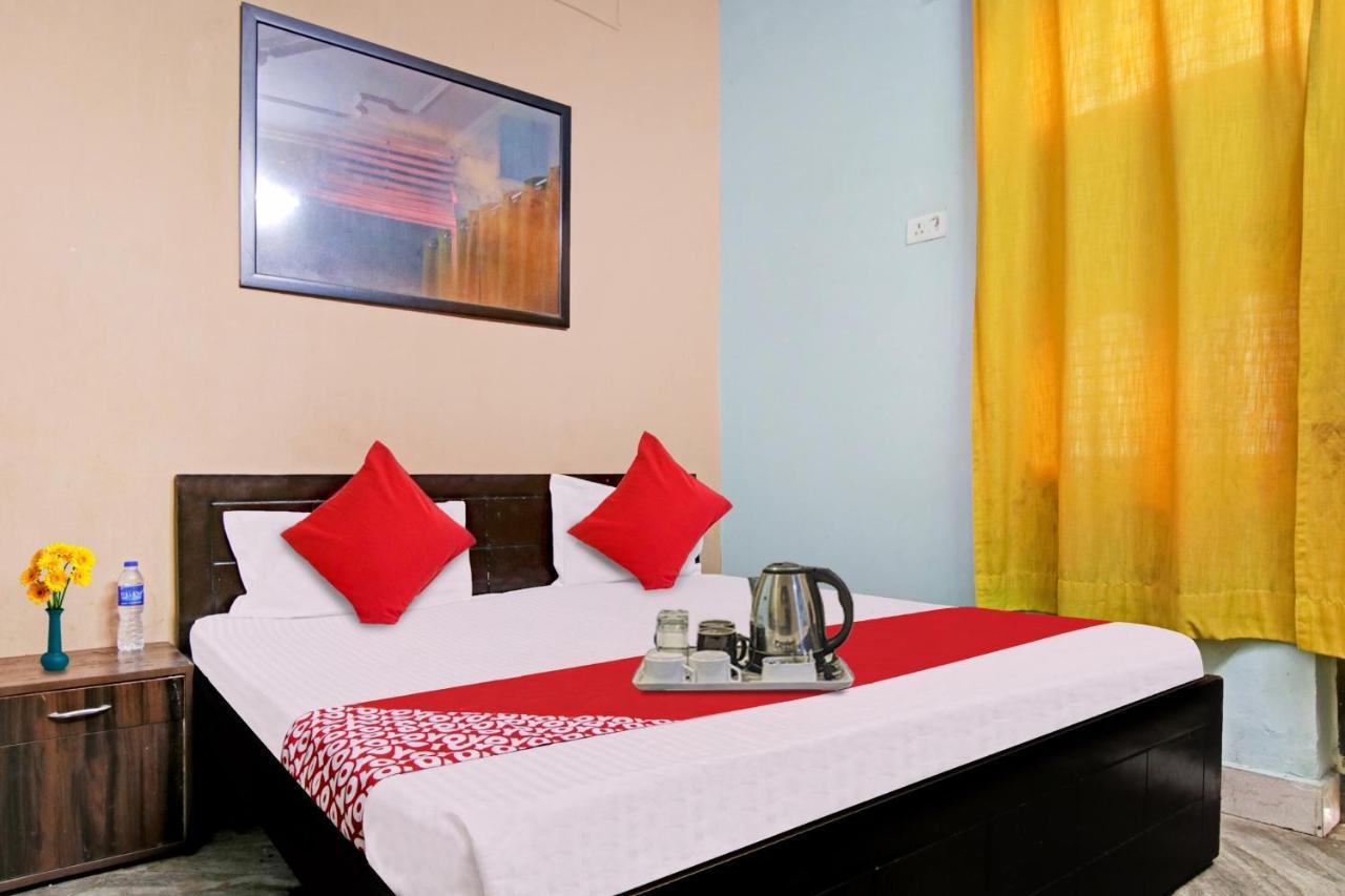 Flagship Hotel Decent Stay Near Pvr Vikaspuri Delhi New Delhi Extérieur photo