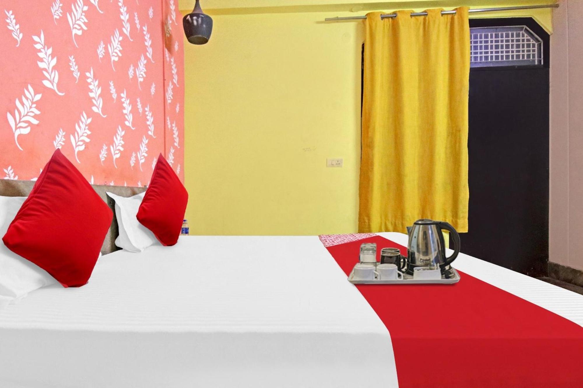 Flagship Hotel Decent Stay Near Pvr Vikaspuri Delhi New Delhi Extérieur photo