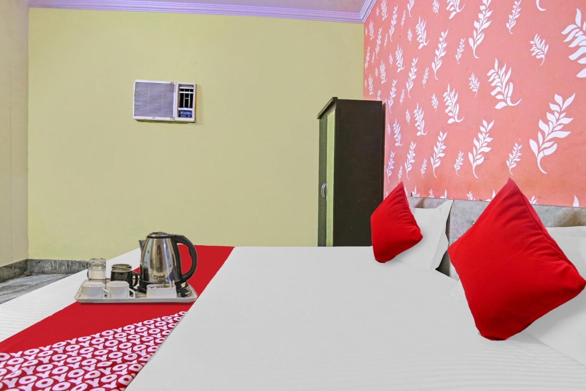Flagship Hotel Decent Stay Near Pvr Vikaspuri Delhi New Delhi Extérieur photo