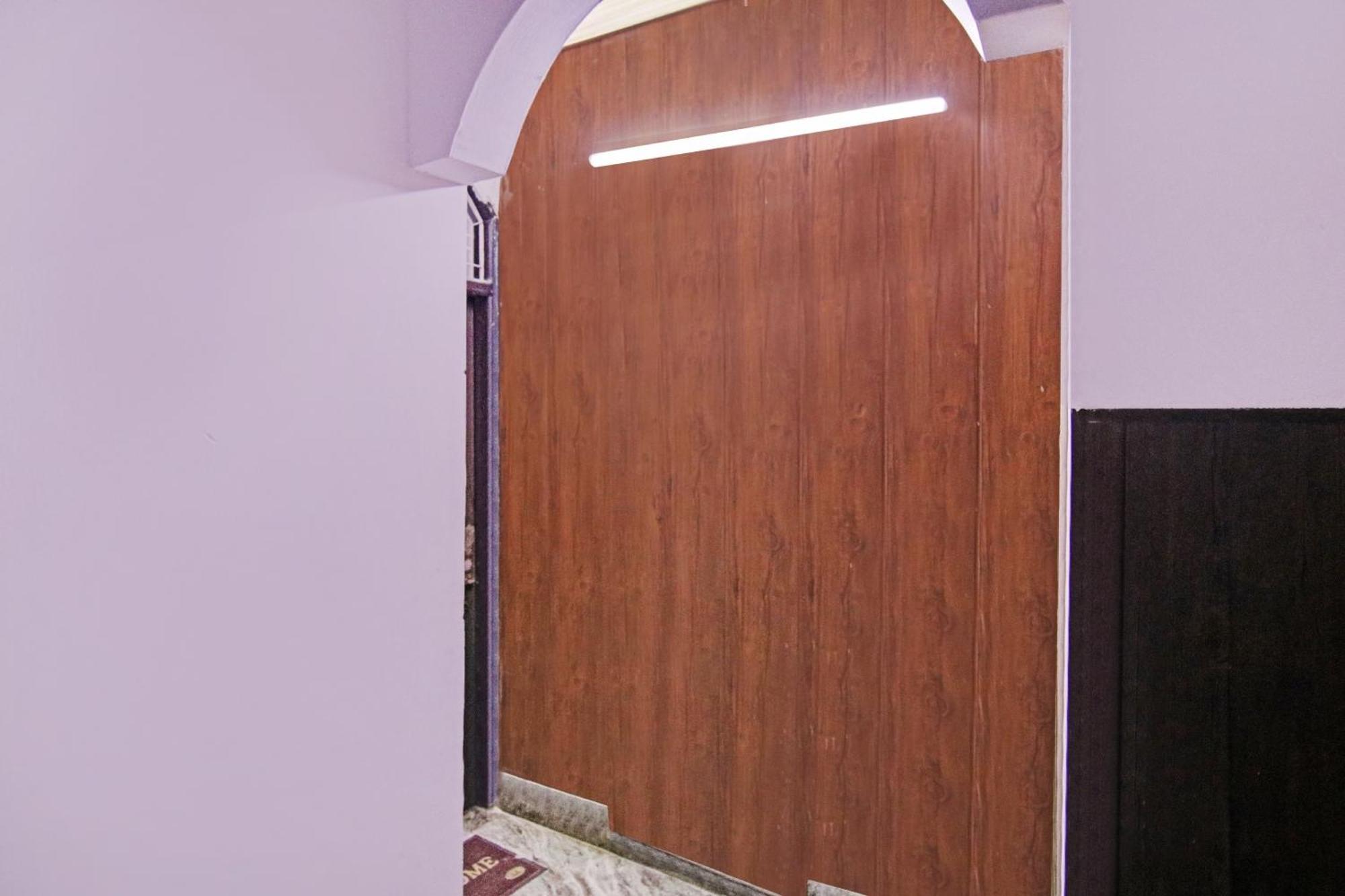 Flagship Hotel Decent Stay Near Pvr Vikaspuri Delhi New Delhi Extérieur photo