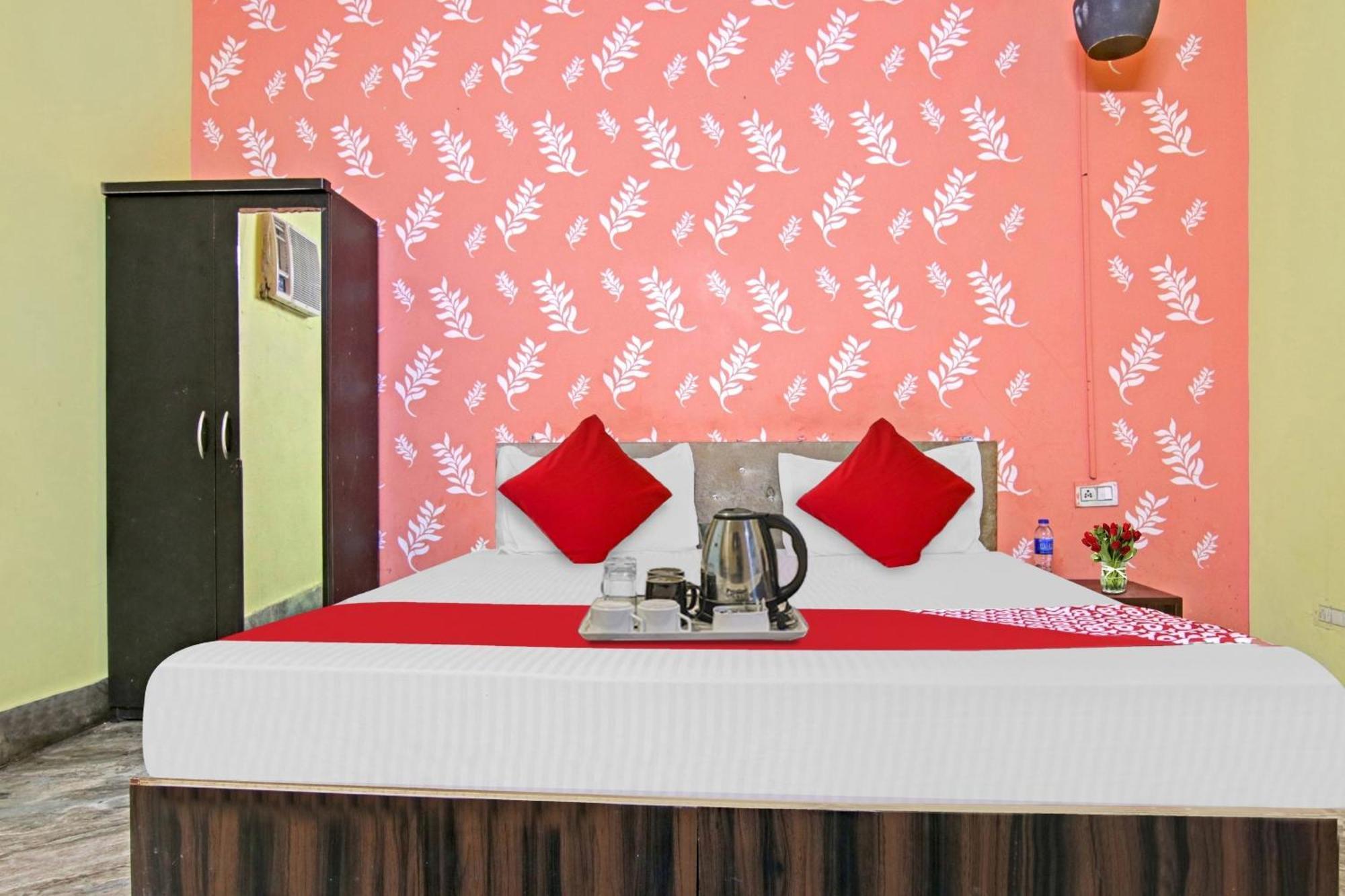 Flagship Hotel Decent Stay Near Pvr Vikaspuri Delhi New Delhi Extérieur photo